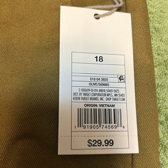 Size 18 mustard pants. - Picture 2 of 6